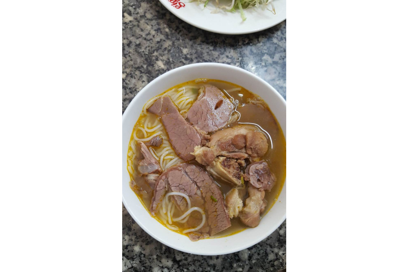 Bún Bò, Giò