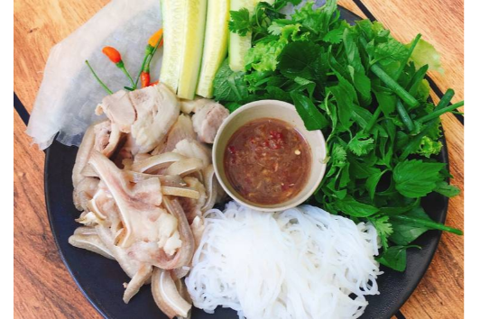 Thịt Luộc Cuốn Bánh Tráng