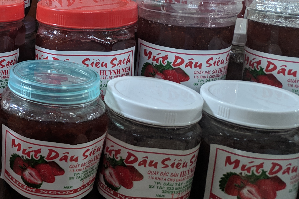 Mứt dâu