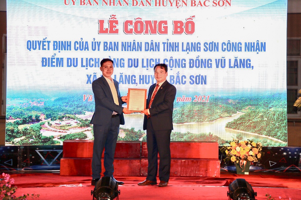Công bố Quyết định công nhận điểm du lịch cộng đồng Vũ Lăng