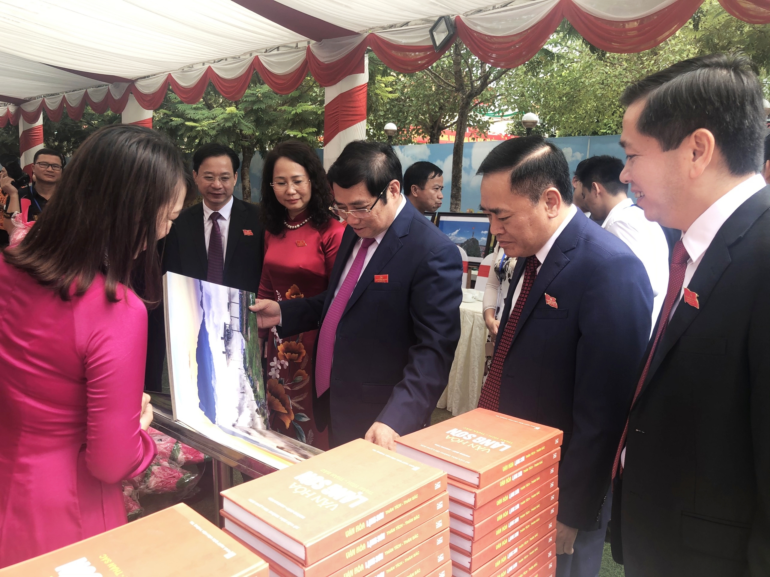 Gian trưng bày triển lãm giới thiệu, quảng bá về Văn hóa - Du lịch Lạng Sơn tại Đại hội đại biểu Đảng bộ tỉnh Lạng Sơn lần thứ XVII, nhiệm kỳ 2020 - 2025 