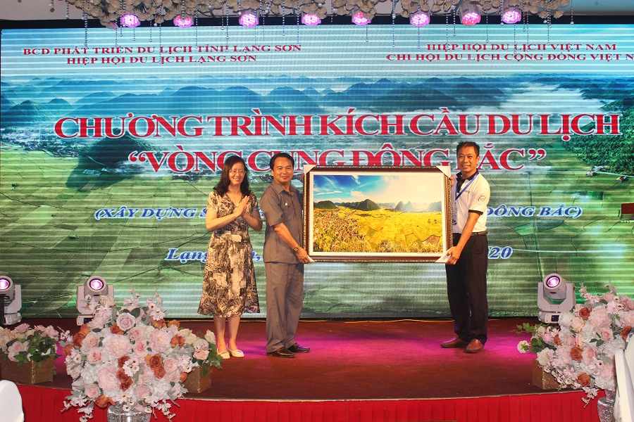 Chương trình kích cầu du lịch “Vòng cung Đông Bắc”