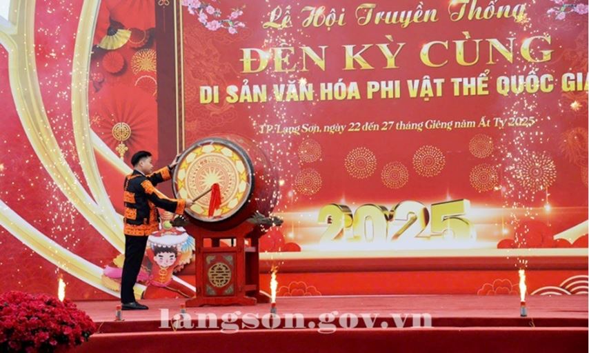 Khai mạc Lễ hội Kỳ Cùng - Tả Phủ