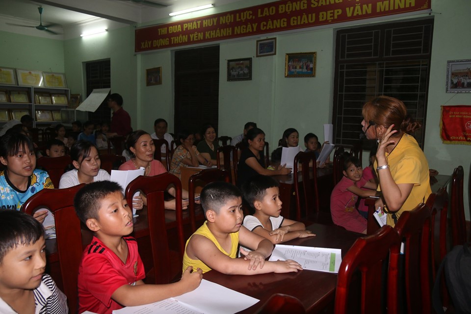 YEN DUC FARMERS (DONG TRIEU) LEARN ENGLISH FOR TOURISM