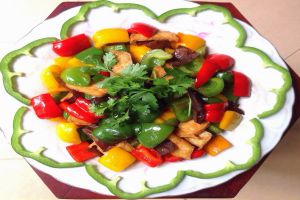 Bò xào ớt xanh