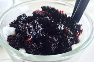 Yogurt dâu tằm