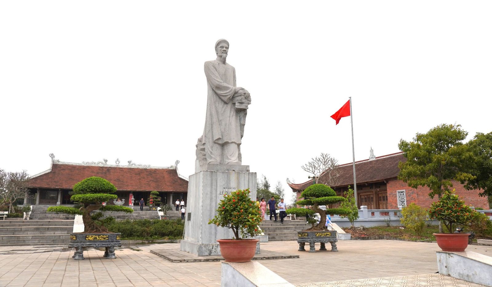 Bảo tồn Khu lưu niệm danh nhân văn hóa Lê Quý Đôn gắn với phát triển du lịch