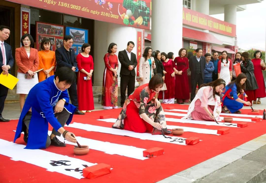 Chương trình Khai mạc phố ông đồ và góc chợ quê tại Bảo tàng tỉnh