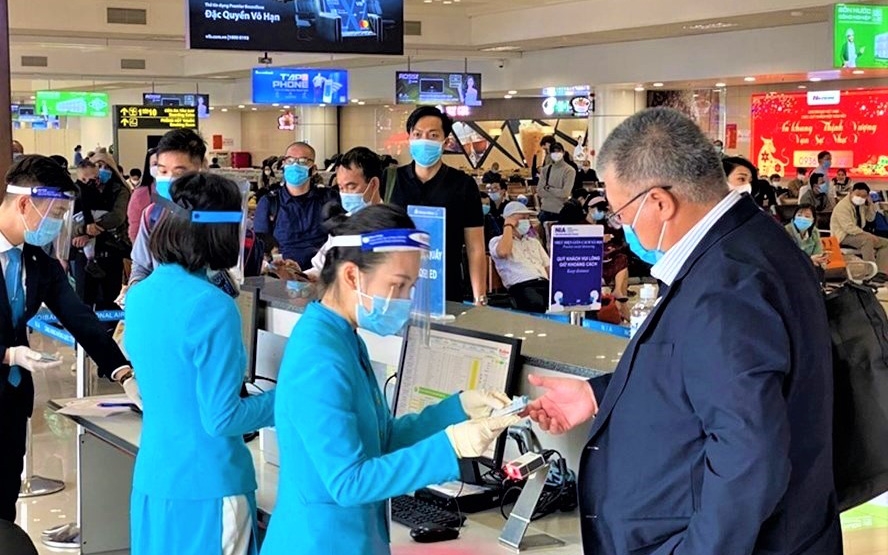 Từ ngày 15/5/2022, du khách trước khi nhập cảnh vào Việt Nam  không cần xét nghiệm COVID-19.