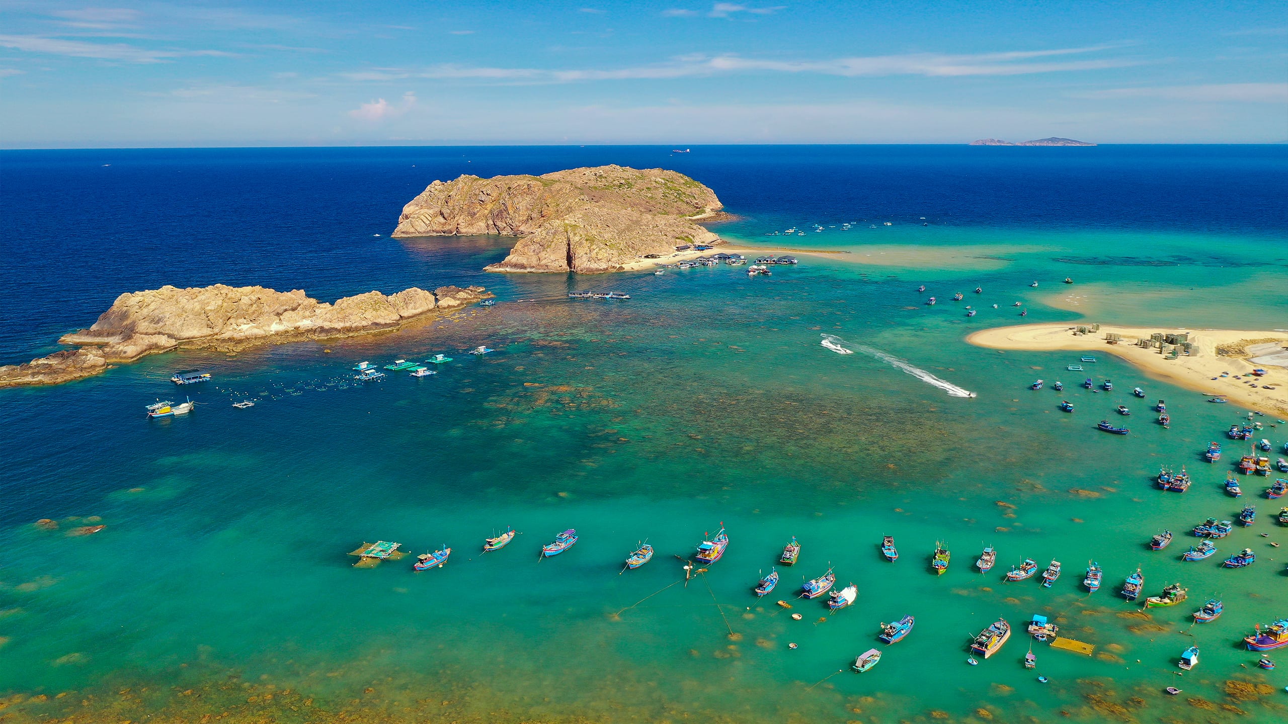  Bộ VHTTDL phát động chương trình du lịch nội địa “Du lịch an toàn - Trải nghiệm trọn vẹn”