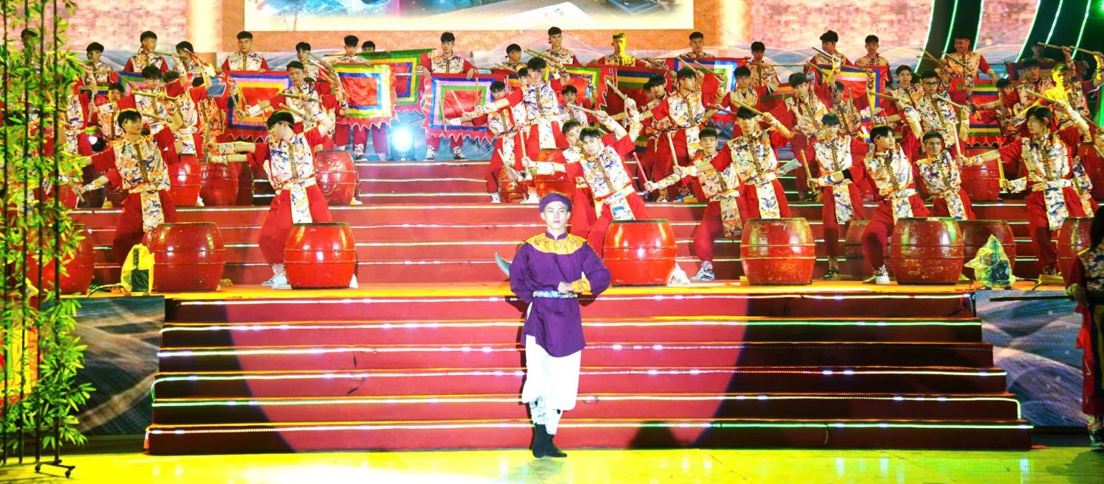 Mảnh đất sản sinh những anh hùng