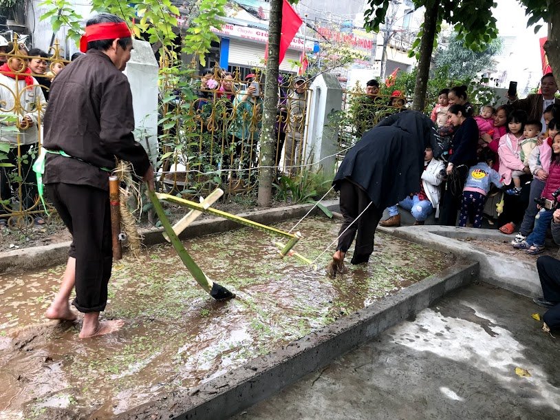 TRÌNH NGHỀ “TỨ DÂN” MỒNG BỐN TẾT TẠI DI TÍCH LA VÂN, QUỲNH HỒNG - MỘT TẦM NHÌN XUYÊN SUỐT NGÀN NĂM