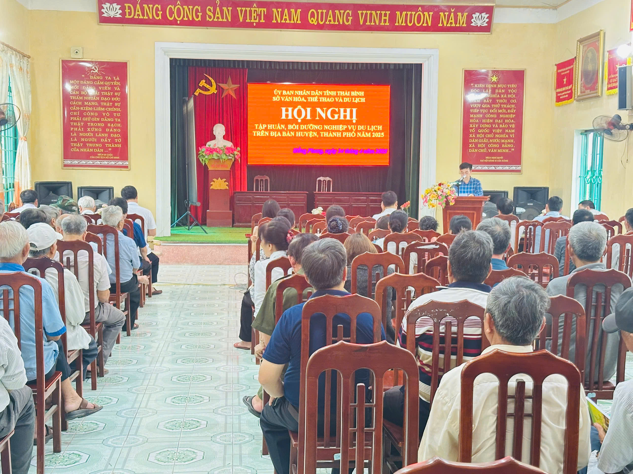 Hội nghị tập huấn, bồi dưỡng nghiệp vụ du lịch tại xã Hồng Phong, huyện Vũ Thư