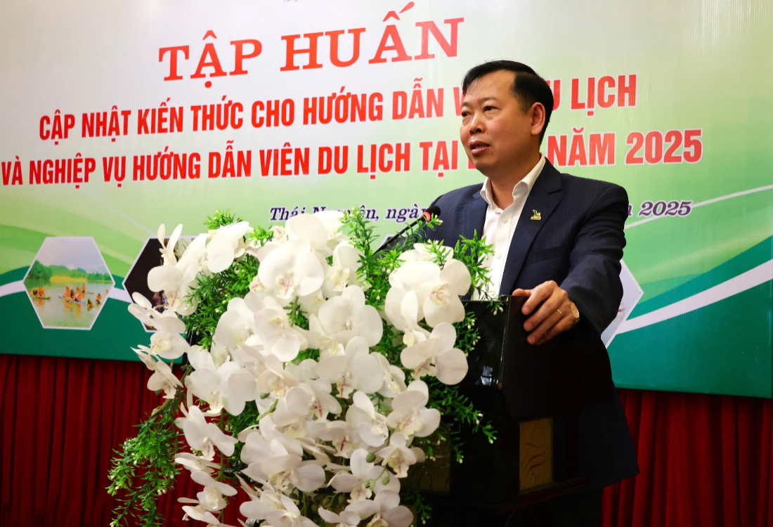 Khai mạc lớp tập huấn cập nhật kiến thức cho hướng dẫn viên du lịch và nghiệp vụ hướng dẫn viên du lịch tại điểm năm 2025