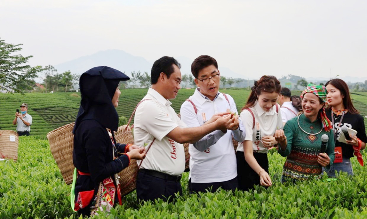 Chương trình “Charity Hike 2024” thúc đẩy quảng bá  hình ảnh du lịch địa phương