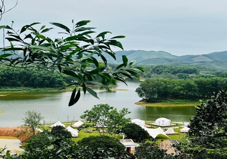Thái Nguyên công nhận Điểm du lịch cộng đồng hồ Ghềnh Chè