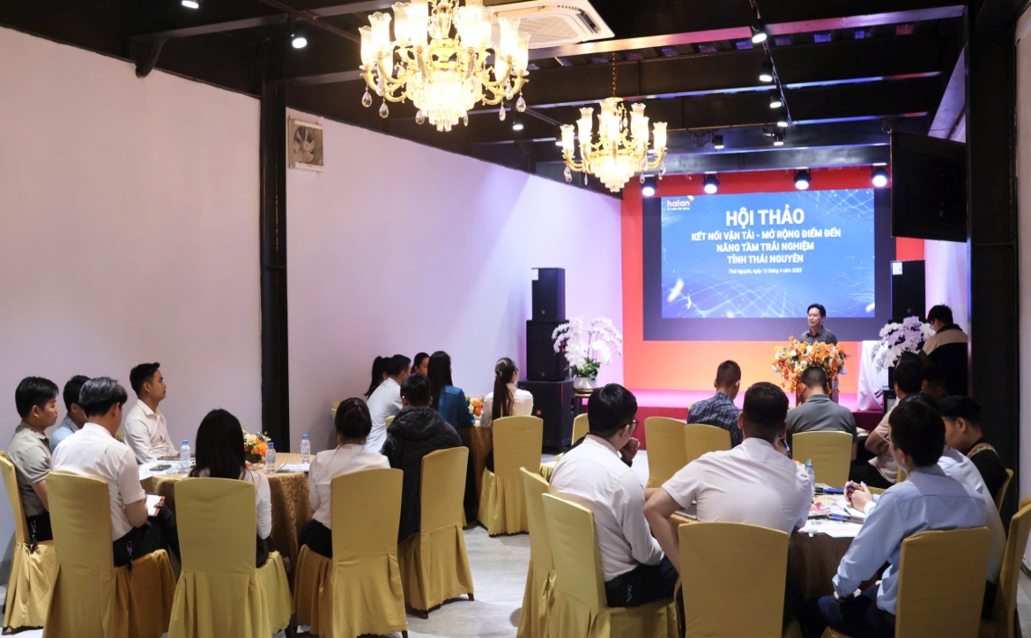 Hội thảo triển khai mô hình hợp tác kết nối vận tải - mở rộng điểm đến nâng tầm trải nghiệm