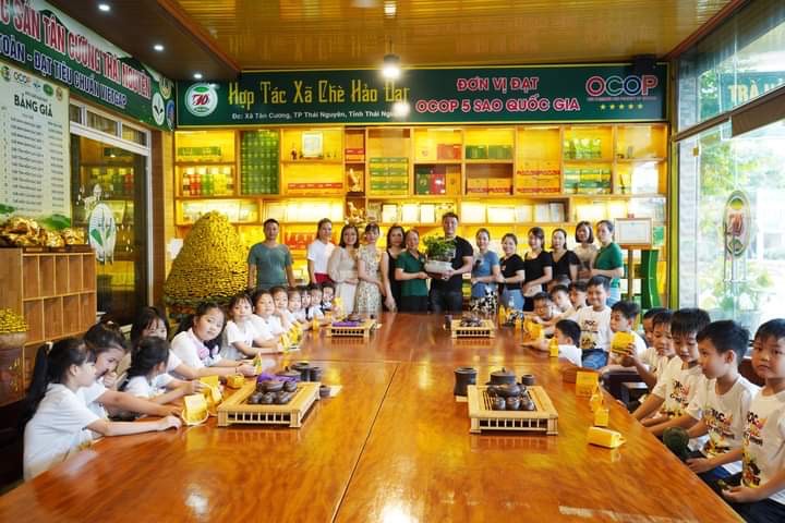 Hợp tác xã chè Hảo Đạt đón trên trên 6.000 lượt khách du lịch  trong 6 tháng đầu năm