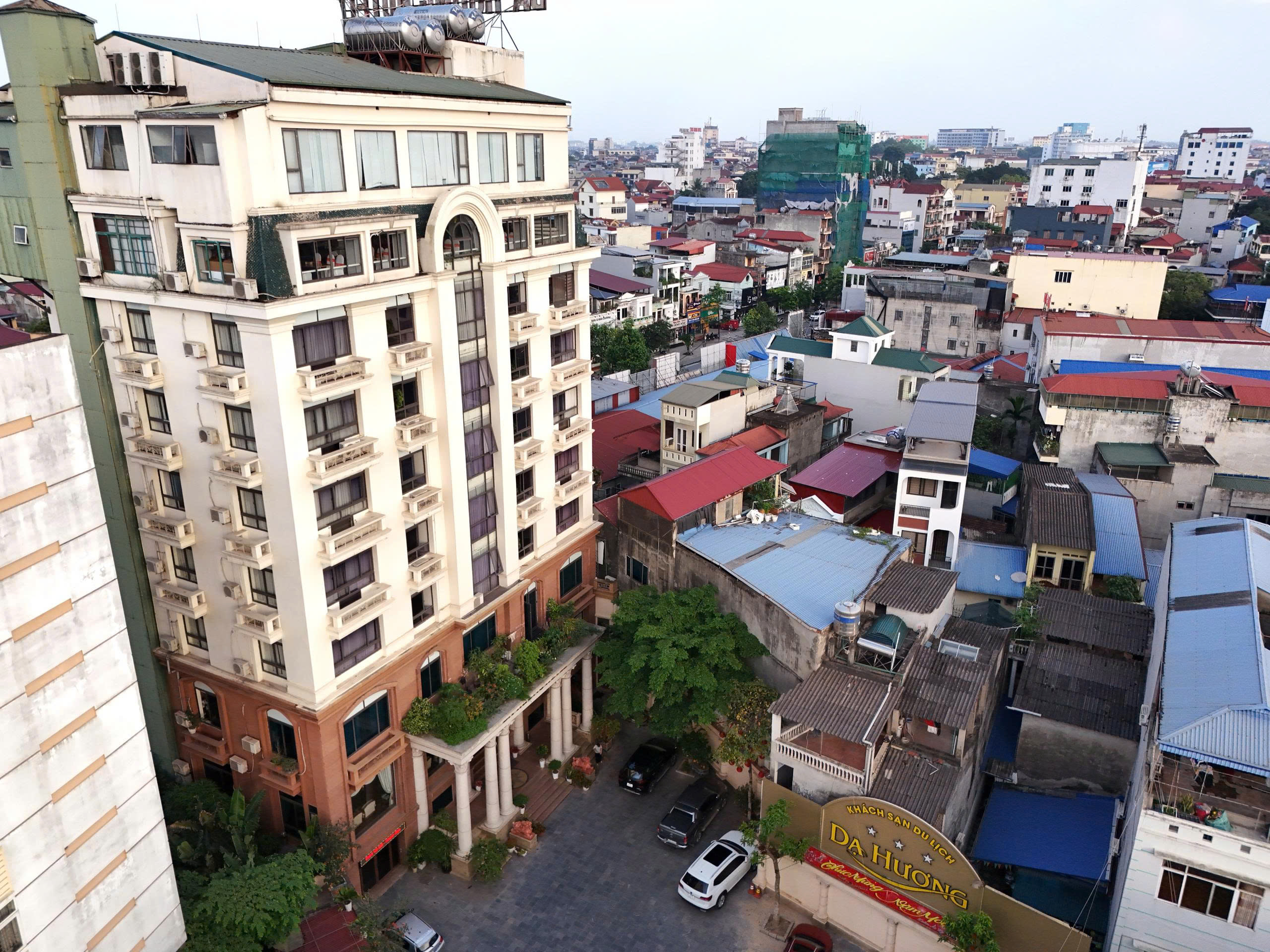 Công ty khách sạn du lịch Dạ Hương – Chọn là nhớ, ở là yêu