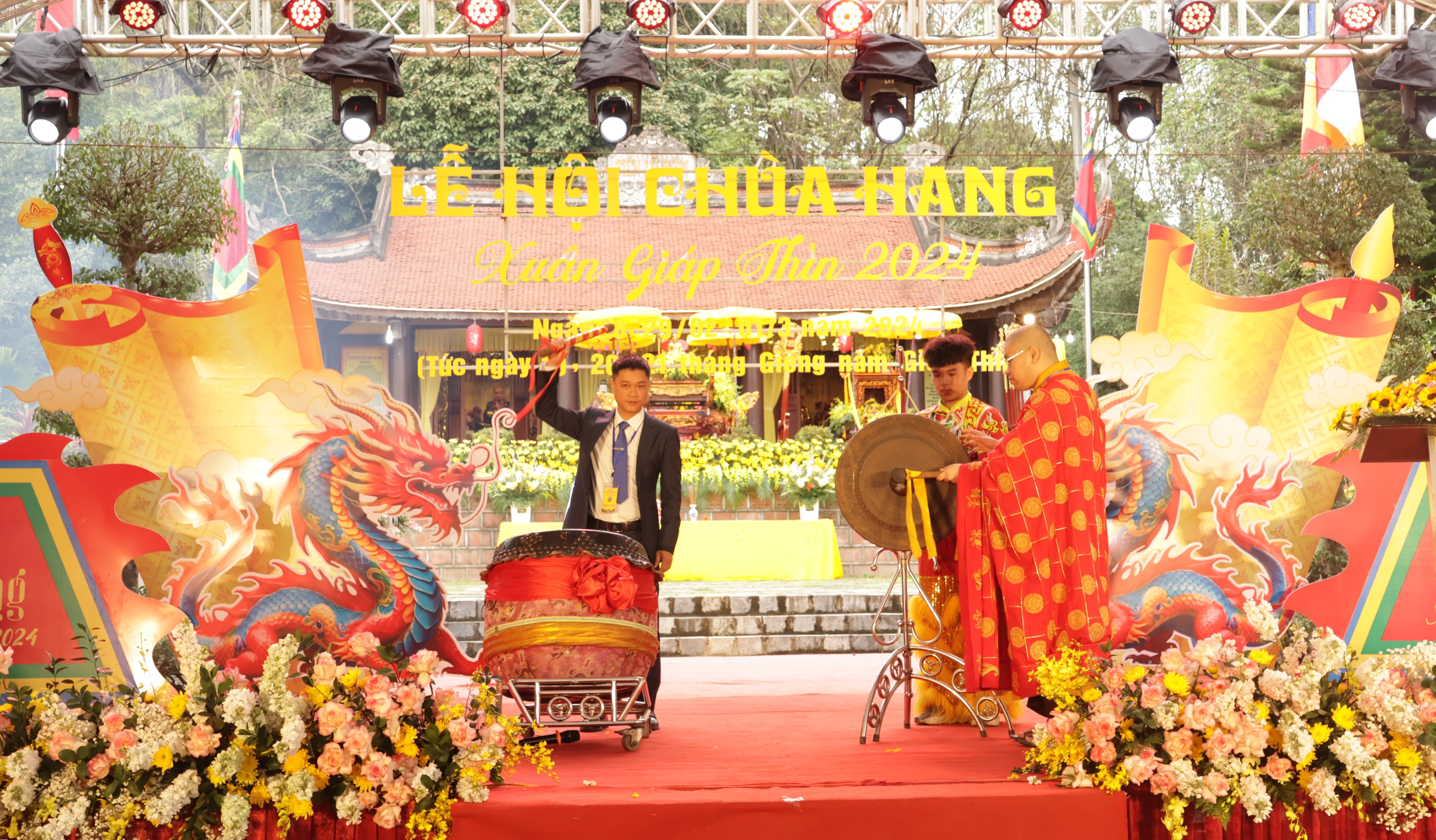 Khai hội chùa Hang xuân Giáp Thìn 2024