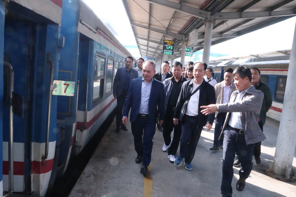 Thái Nguyên học tập kinh nghiệm về khai thác tuyến đường sắt  gắn với phát triển du lịch tại Hải Phòng