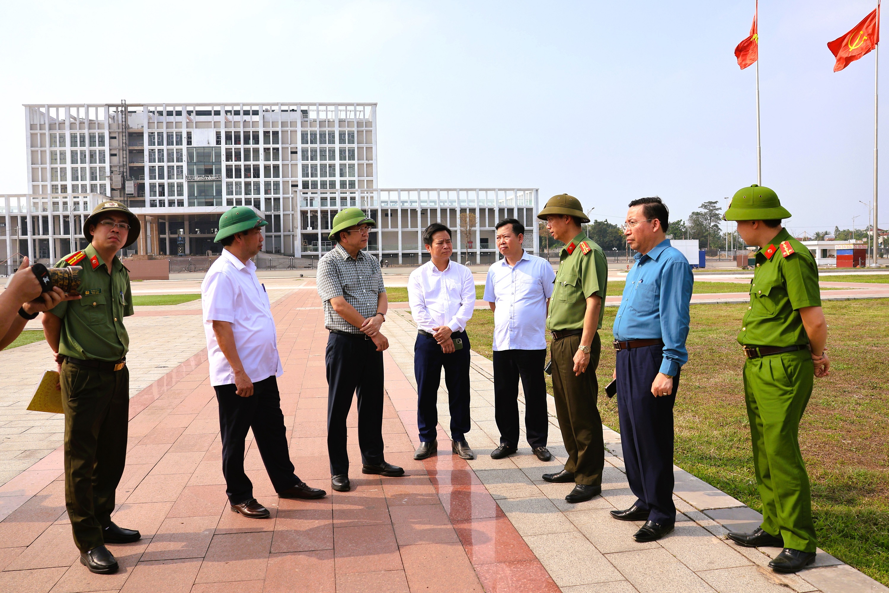 Lãnh đạo tỉnh kiểm tra công tác chuẩn bị Chương trình khai mạc Mùa Du lịch tỉnh Thái Nguyên năm 2025
