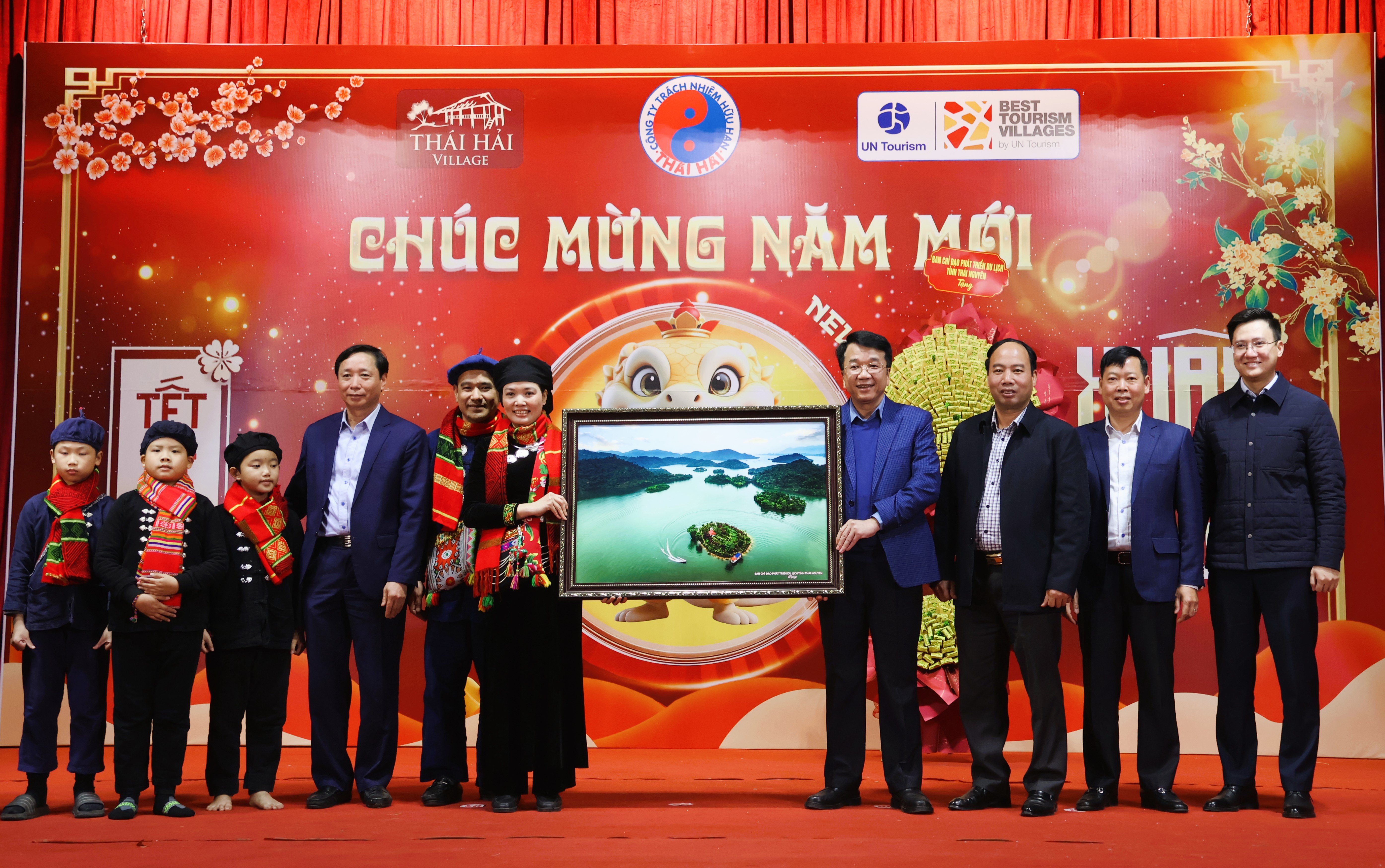 Lãnh đạo tỉnh Thái Nguyên thăm và làm việc tại một số điểm du lịch  trên địa bàn thành phố Phổ Yên và thành phố Thái Nguyên