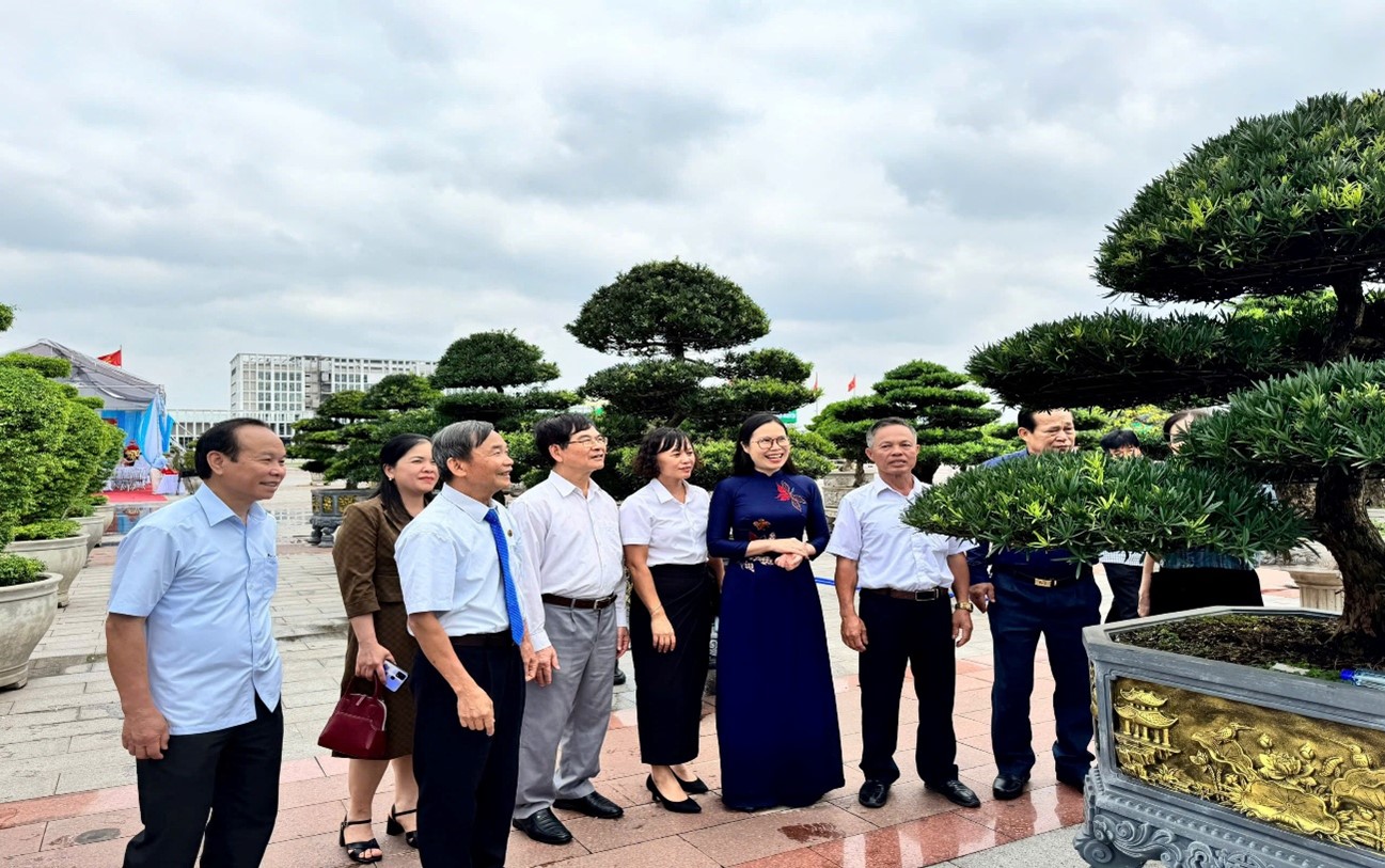 Khai mạc Trưng bày – Thi sinh vật cảnh chào mừng Tuần Văn hóa, thể thao, du lịch và Chương trình khai mạc Mùa Du lịch Thái Nguyên năm 2025