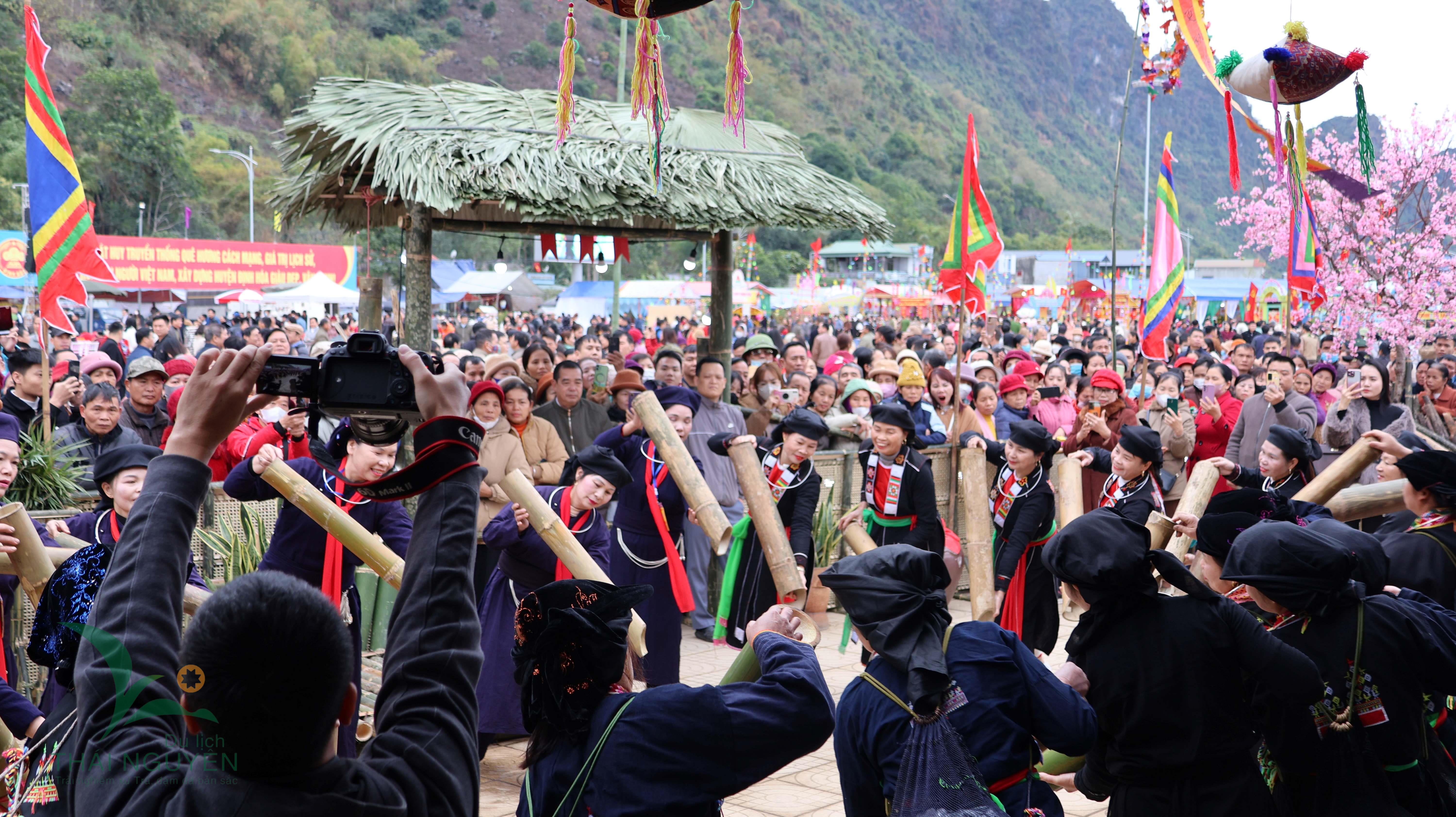 Thái Nguyên - Miền đất hội tụ sắc xuân