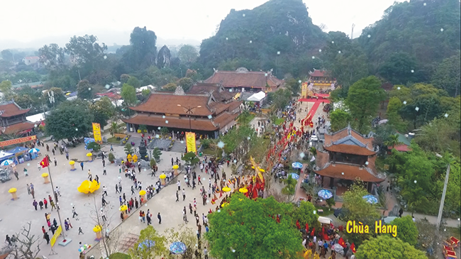 Chùa Hang – “Tiên Lữ Phật động”