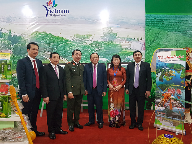 Quảng bá sản phẩm du lịch tại Triển lãm trưng bày, giới thiệu thành tựu kinh tế - xã hội kỷ niệm 190 năm thành lập tỉnh Thái Nguyên