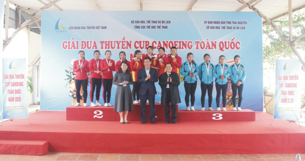 Giải đua thuyền Cúp Canoeing toàn quốc năm 2020 tổ chức tại Khu du lịch Hồ Núi Cốc
