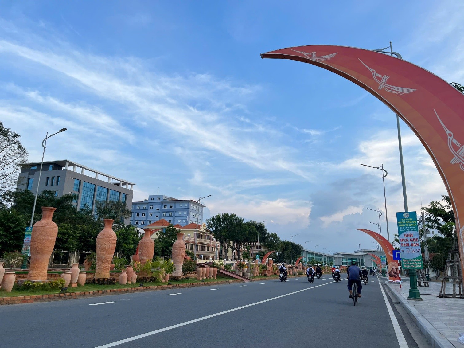 Khẩn trương các hoạt động chuẩn bị cho Festival Gạch gốm đỏ - Kinh tế xanh  tỉnh Vĩnh Long lần I năm 2024