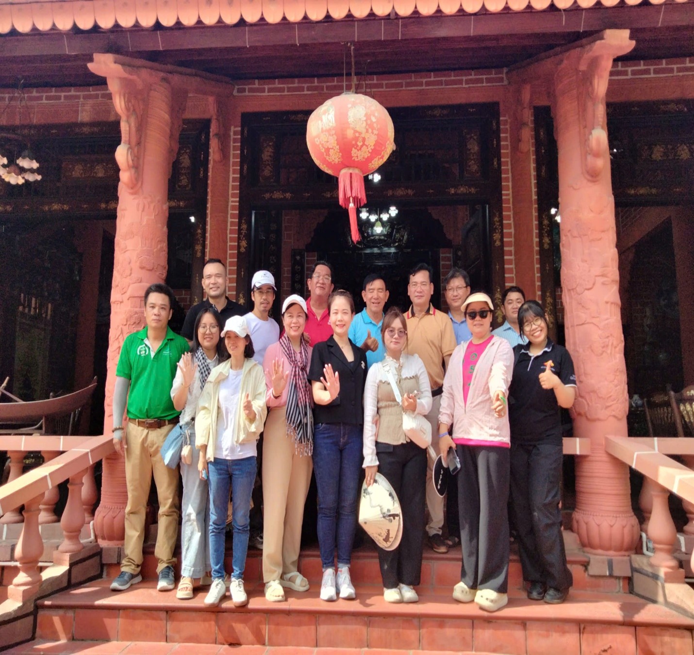 Vĩnh Long tiếp đoàn Famtrip khảo sát các tuyến điểm du lịch đường sông kết nối từ Thành phố Hồ Chí Minh đến các tỉnh, thành Đồng bằng sông Cửu Long