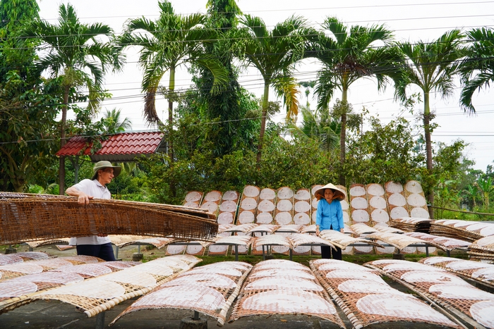 Xuân về trên những làng nghề
