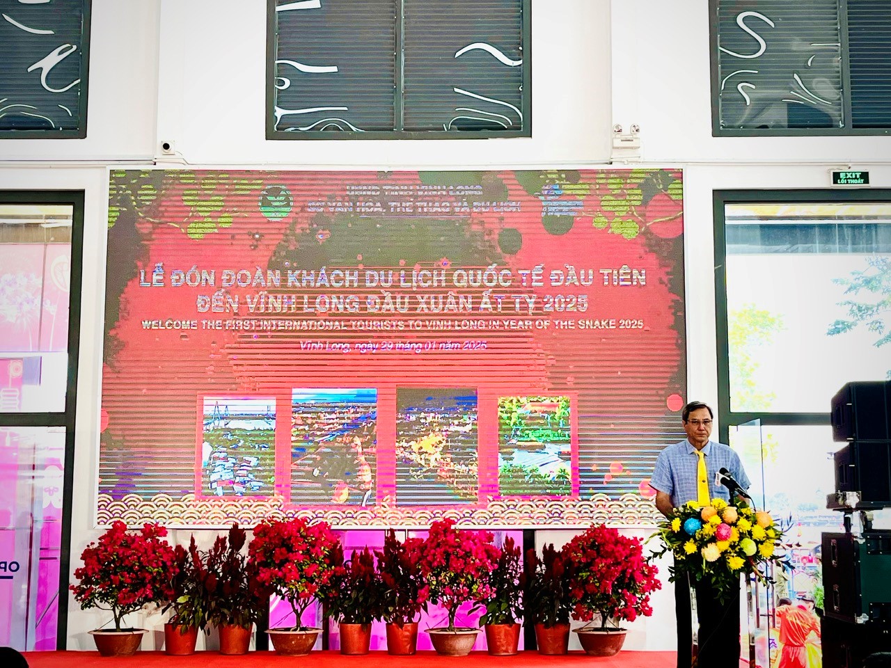 Vĩnh Long tổ chức Lễ đón đoàn khách du lịch quốc tế đầu tiên  đến Vĩnh Long đầu xuân Ất Tỵ năm 2025