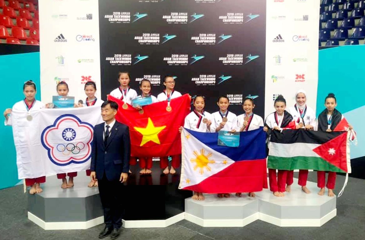 Các VĐV Vĩnh Long góp phần giành 4 huy chương tại giải vô địch Taekwondo trẻ, thiếu niên châu á 2019