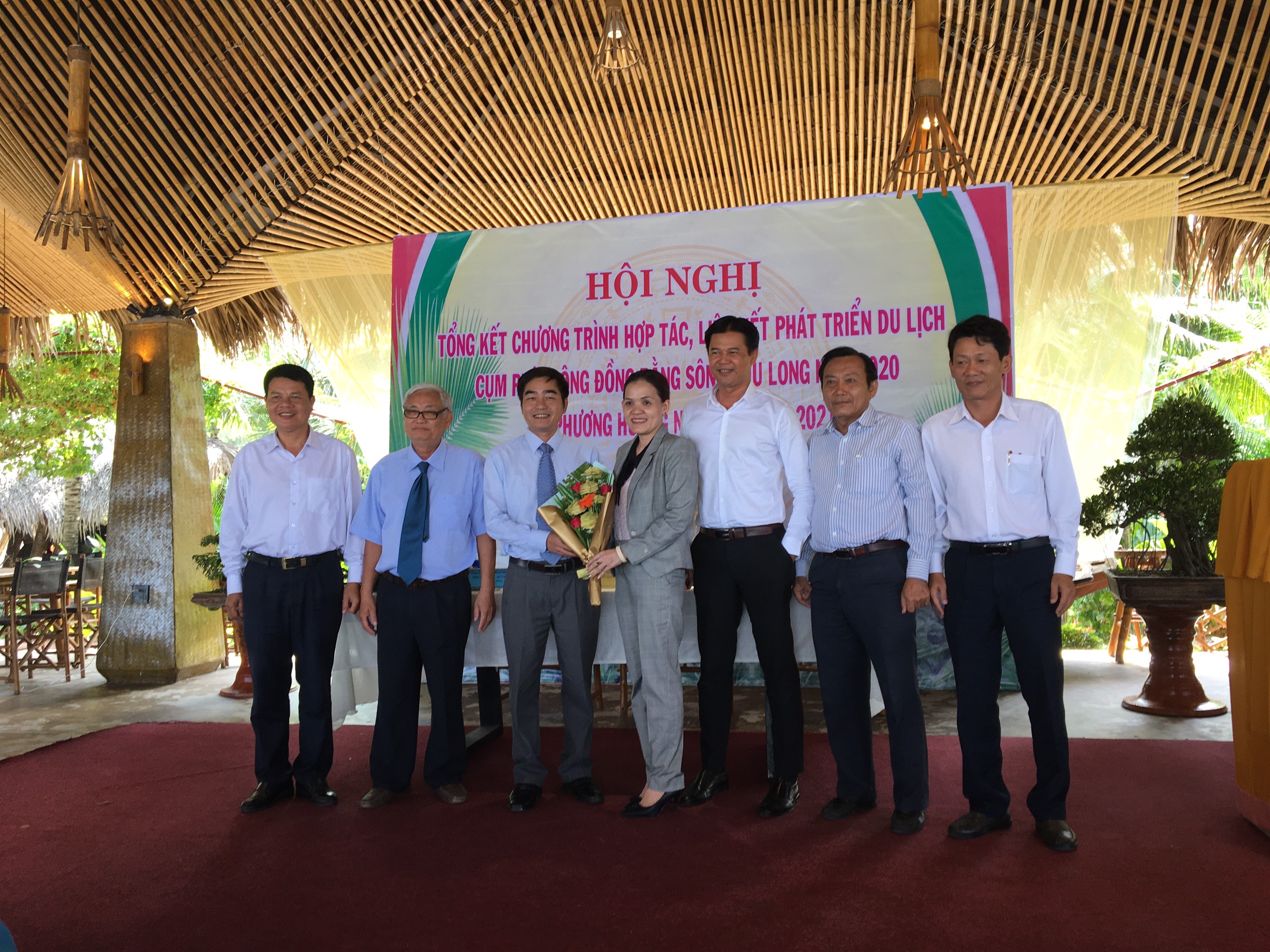 Hội nghị tổng kết Chương trình hợp tác, liên kết phát triển du lịch  Cụm phía Đông Đồng bằng sông Cửu Long năm 2020