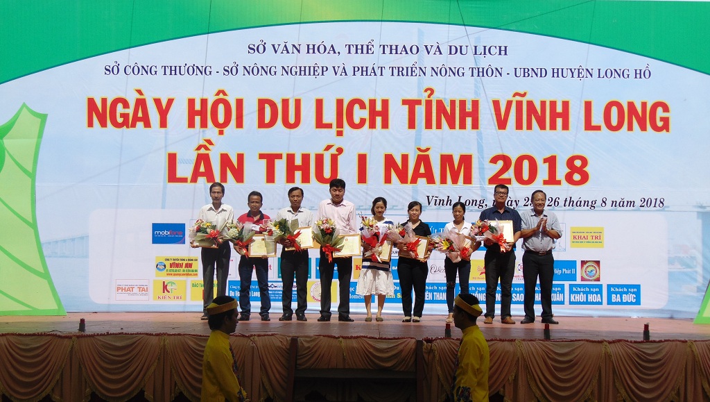 Rộn ràng Ngày hội Du lịch tỉnh Vĩnh Long lần thứ I năm 2018