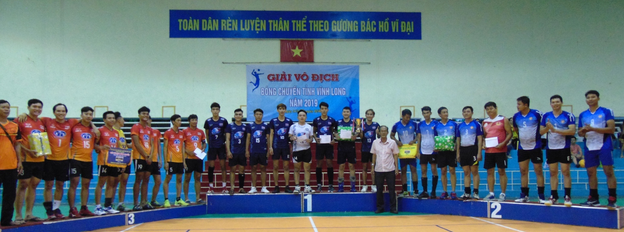 Trà Ôn đạt 2 chức vô địch giải bóng chuyền tỉnh Vĩnh Long năm 2019