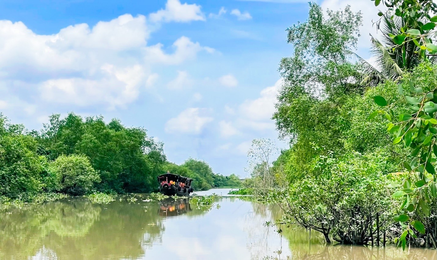 QUÊ HƯƠNG VĨNH LONG