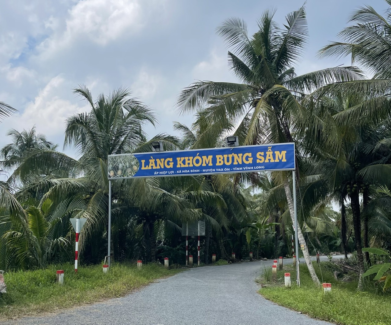 TRÀ ÔN - LÀNG KHÓM BƯNG SẨM