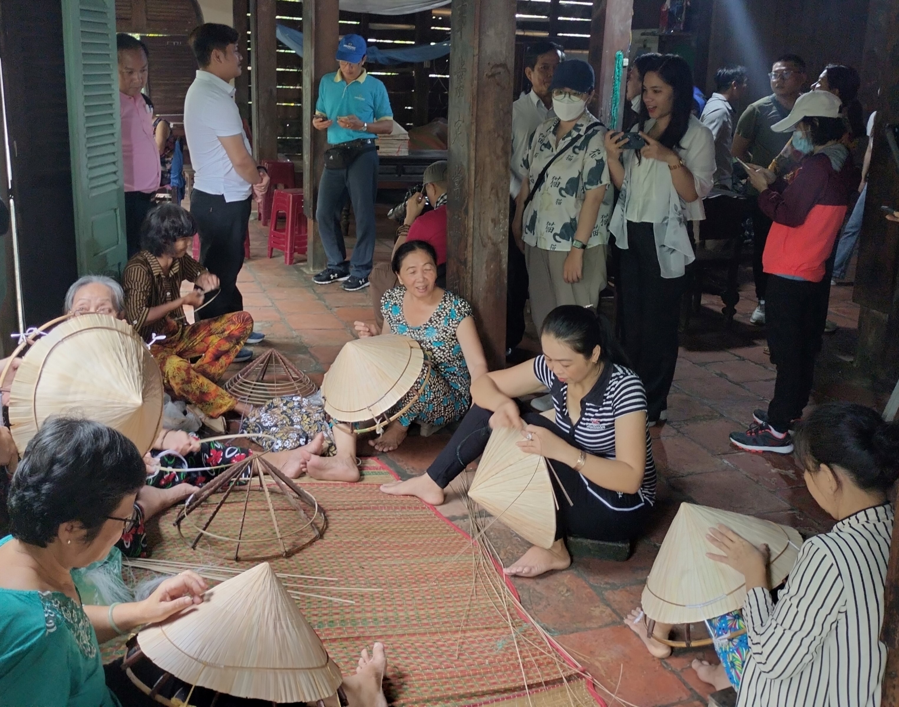 Đoàn khảo sát kết nối phát triển du lịch giữa Thành phố Hồ Chí Minh và Vĩnh Long năm 2022