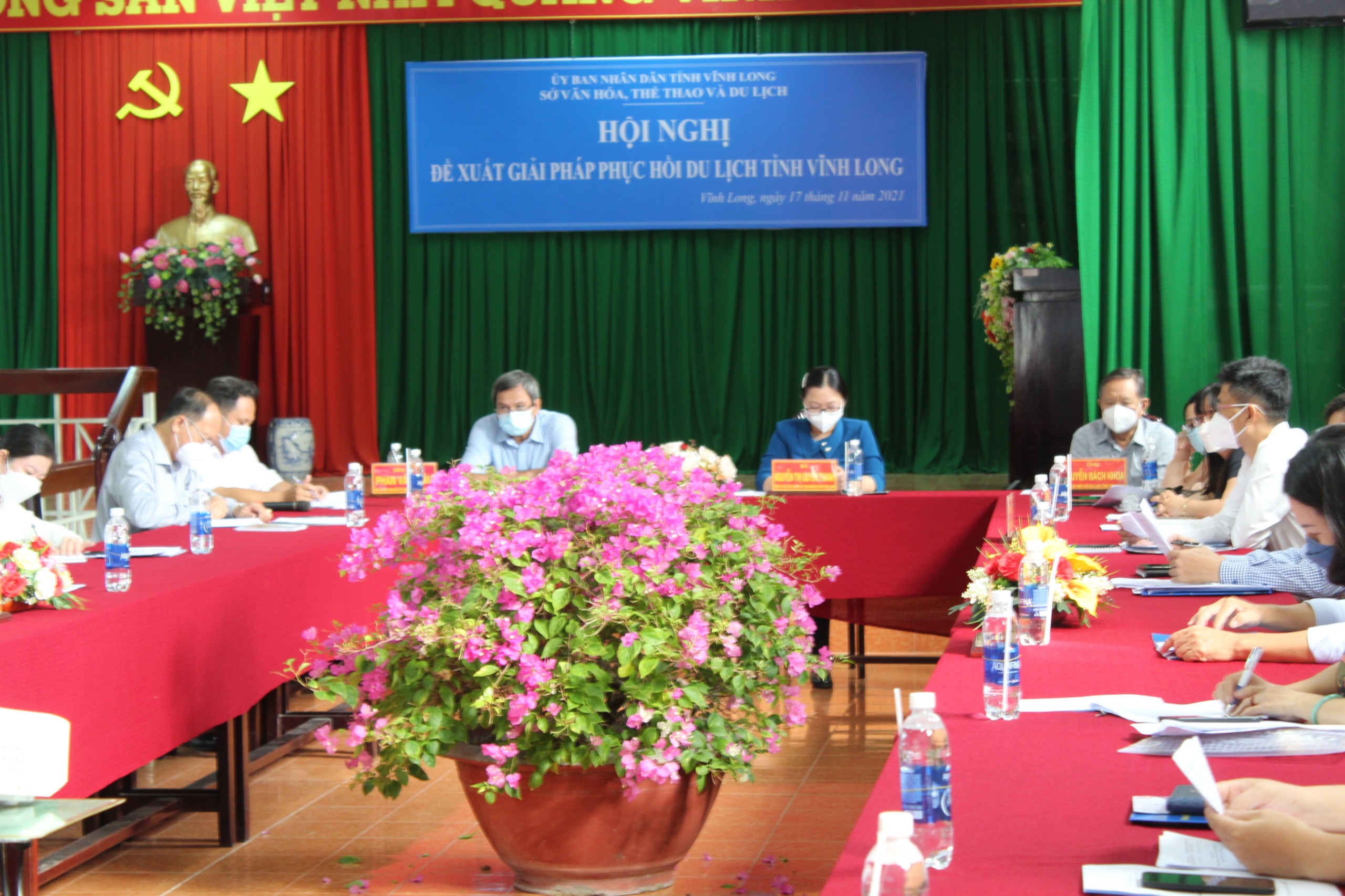 HỘI NGHỊ ĐỀ XUẤT GIẢI PHÁP PHỤC HỒI DU LỊCH  TỈNH VĨNH LONG