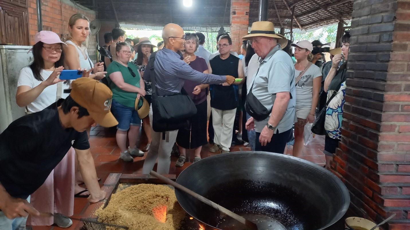 CƠ HỘI TÁI ĐỊNH VỊ VÀ BỨT PHÁ TRONG KHÔNG GIAN PHÁT TRIỂN DU LỊCH VĨNH LONG