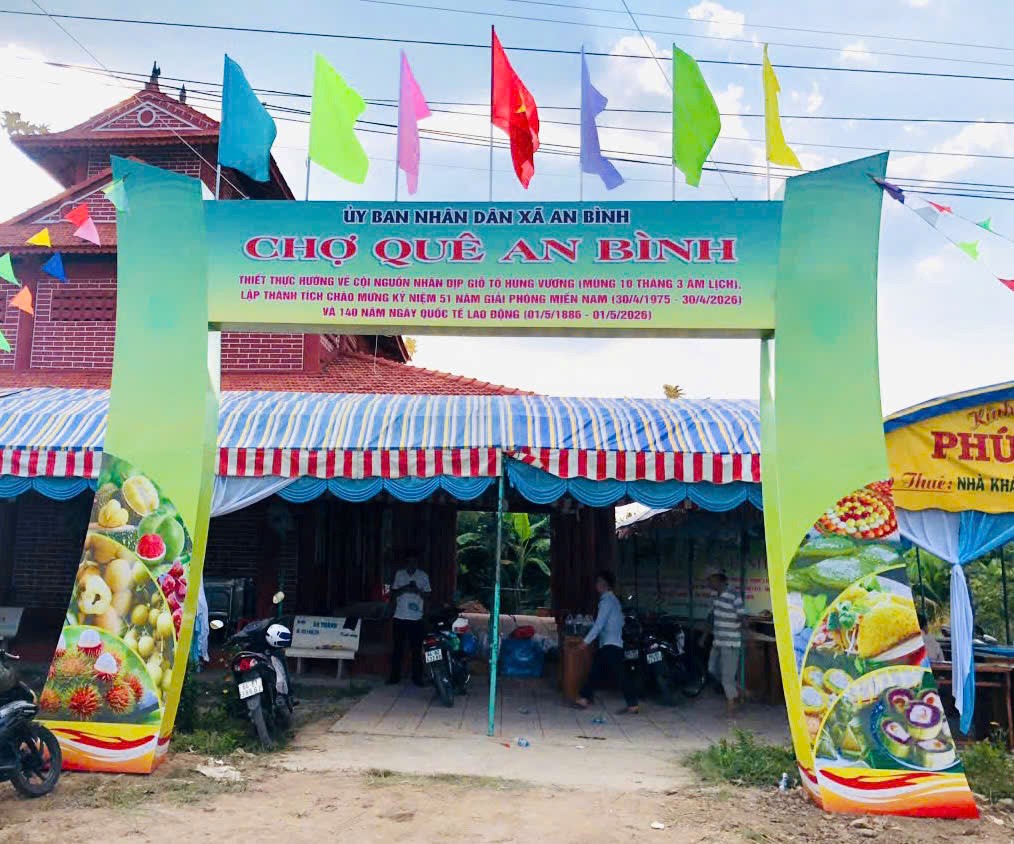 Xã An Bình tỉnh Vĩnh Long tổ chức “ Chợ quê” nhân ngày Giỗ tổ Hùng Vương (mùng 10 tháng 3 âm lịch)
