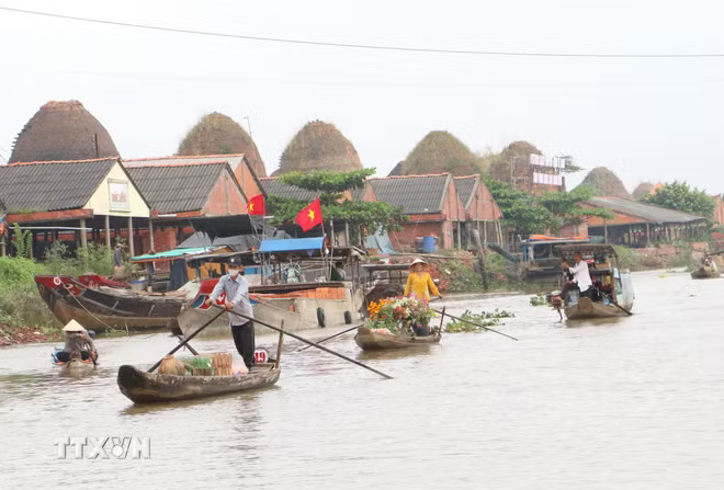 Mang Thít - từ làng nghề trăm năm tới điểm đến du lịch độc đáo
