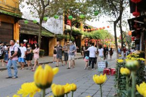 Hoi An will expand the walking street