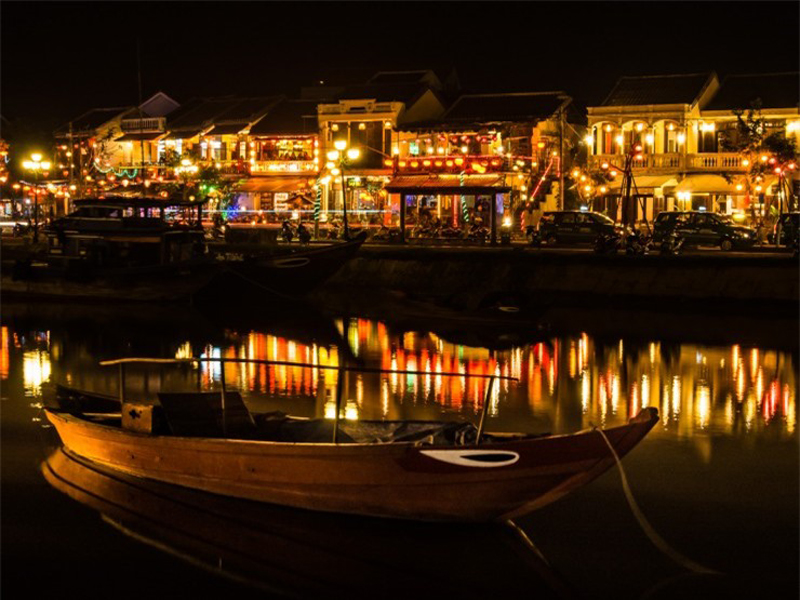 Hoi An is in the top of the most beautiful fairy-tale destinations not to be missed