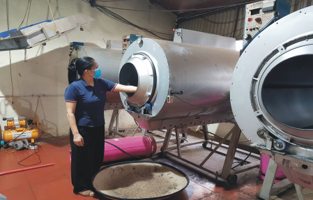 Hợp tác xã áp dụng công nghệ hiện đại trong sản xuất. Ảnh: Ngọc Linh